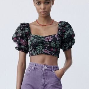ZARA Floral Print Crop Top Size Small NWT
